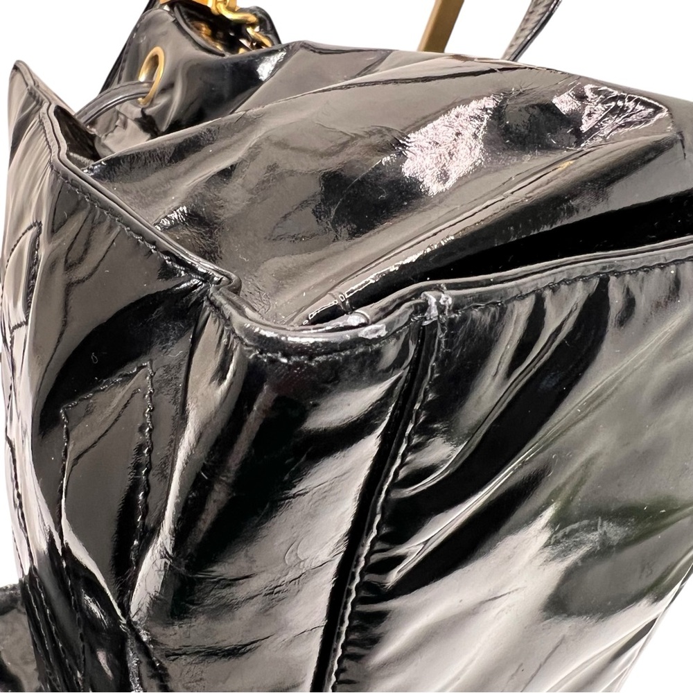 Chanel Vintage Black Patent Leather Bucket Bag 24K Gold-Plated Hardware & Pouch - Picture 13 of 16